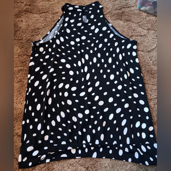 Womens Style Co. Poka dot blouse size M button missing - Picture 2 of 5